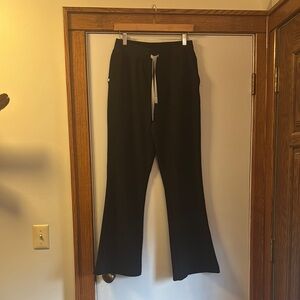 Women figs black Cordova high waisted flare